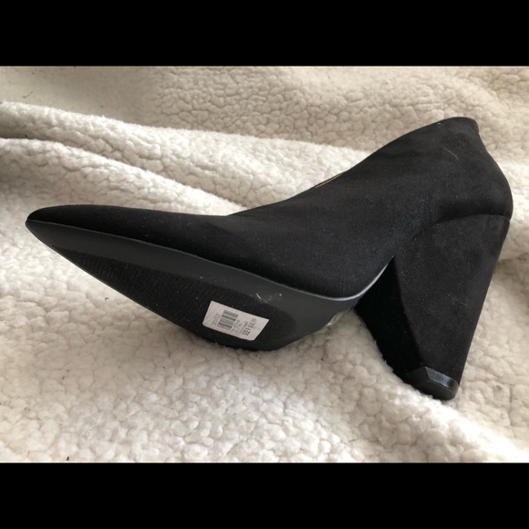 Black heels, never been worn - Picture 3 of 3